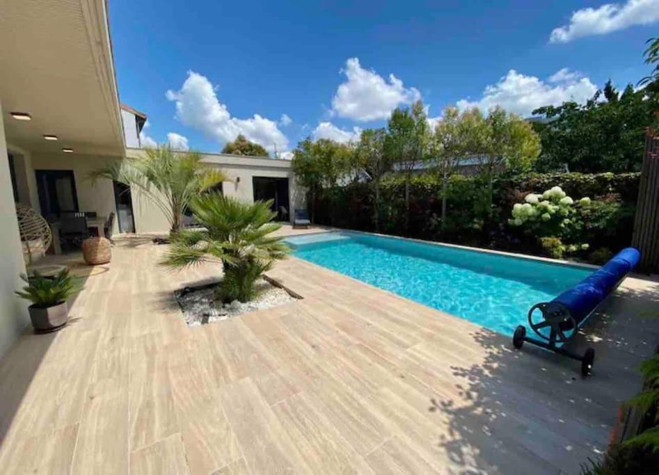 Maison D Architecte Bruges/Piscine Chauffee/Tram D Bagian luar foto